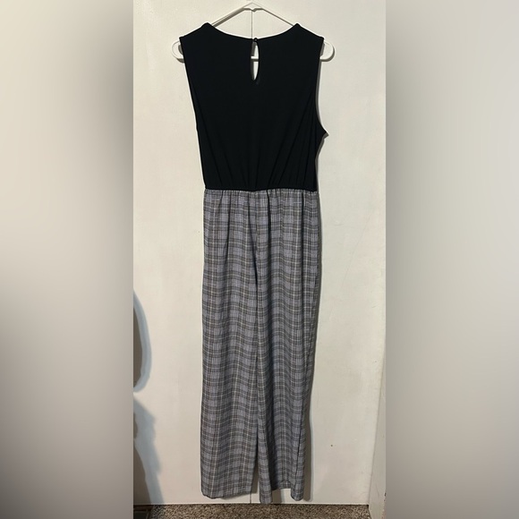 Emma & Michele Jumpsuit size Large - Picture 2 of 3